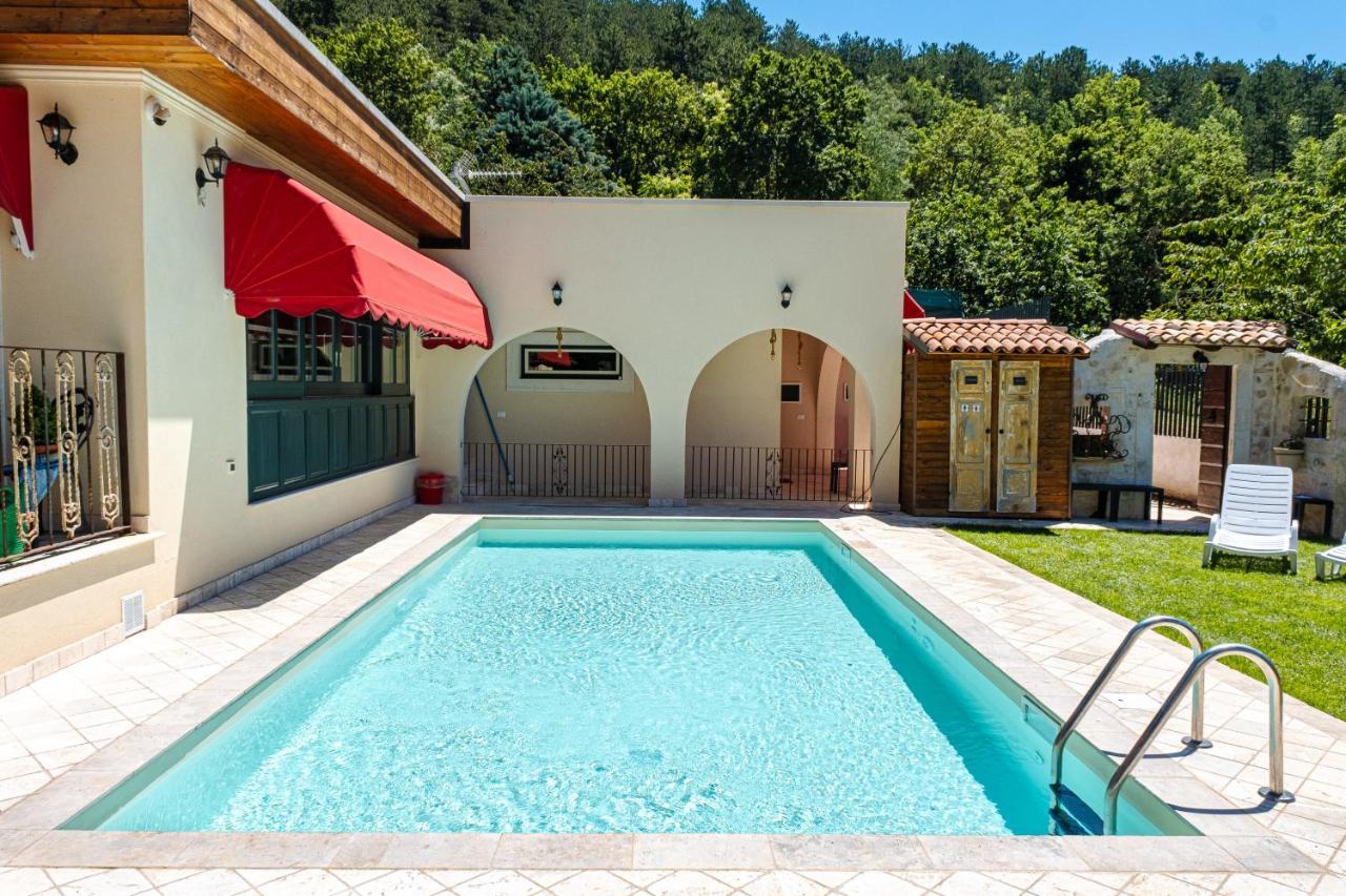 Bed and Breakfast Aria Di Bosco à LʼAquila Extérieur photo