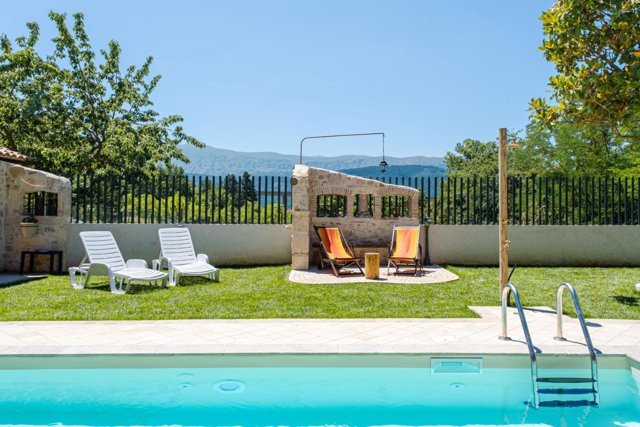 Bed and Breakfast Aria Di Bosco à LʼAquila Extérieur photo